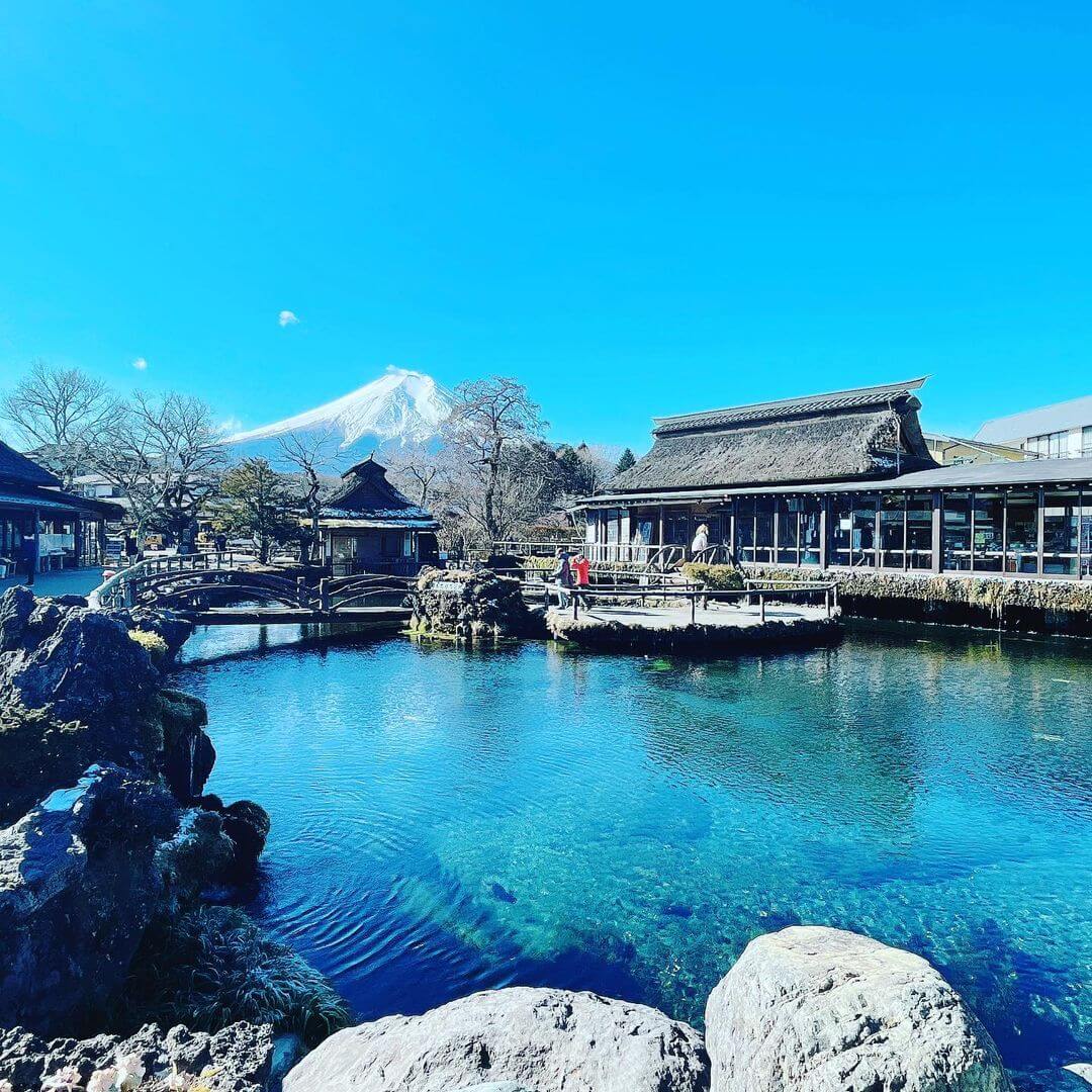 Oshino-hakkai - Sightseeing Japan